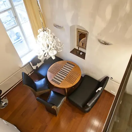 شقة Didzioji Street Mezzanine Aparment فيلنيوس